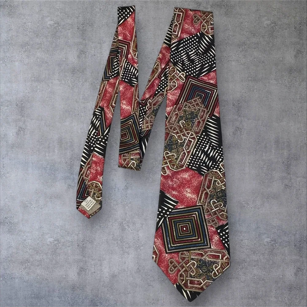 Patinni Union Made Silk Tie Red Black Geometric Pattern‎ Vintage Neckwear USA
